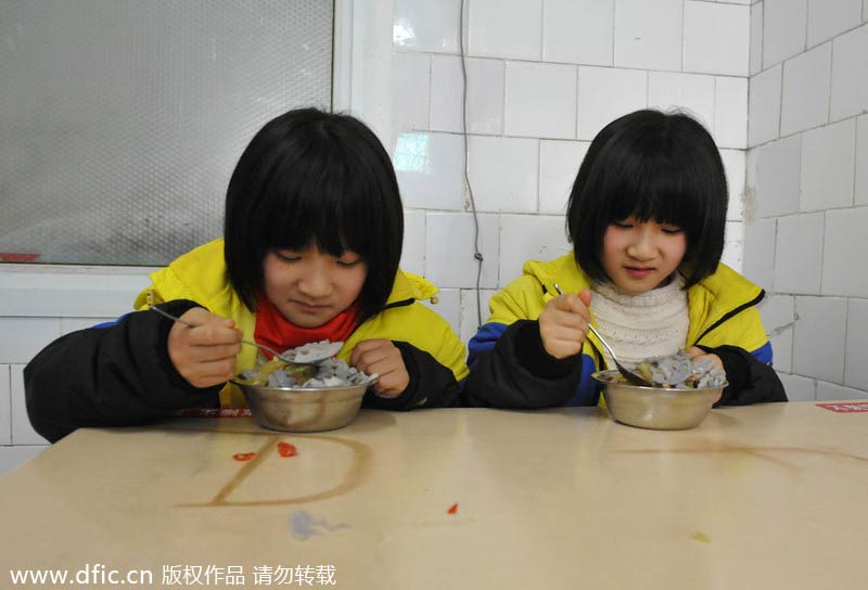 Ten sets of twins in one school in C China