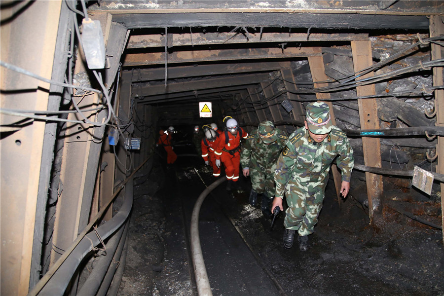 22 miners trapped in Yunnan coal mine flood