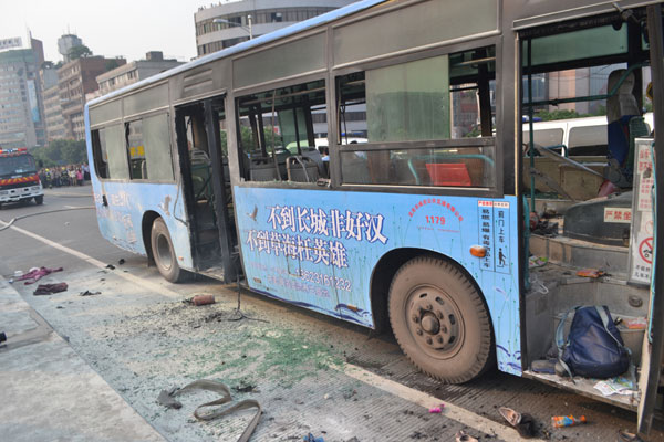 Suspect killed in Sichuan bus blast
