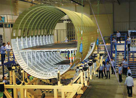 Big piece of first Chinese jetliner completed