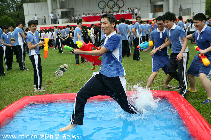 Students make a splash at grad ceremony in S Chin