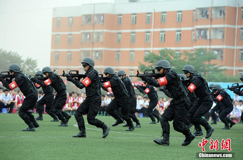 China's 1st campus anti-terror group established in Chengdu