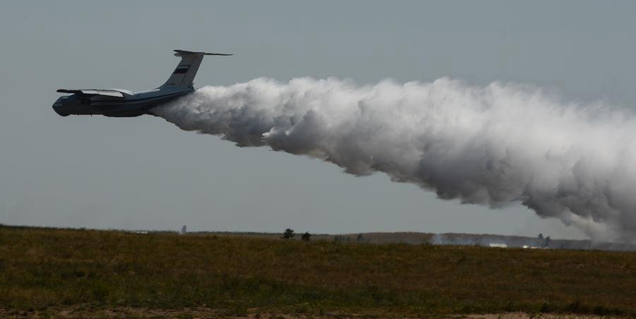 Chinese pilots compete at Russia air force competition