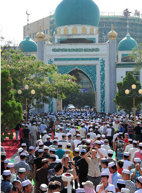 Chinese Muslims celebrate Eid al-Fitr