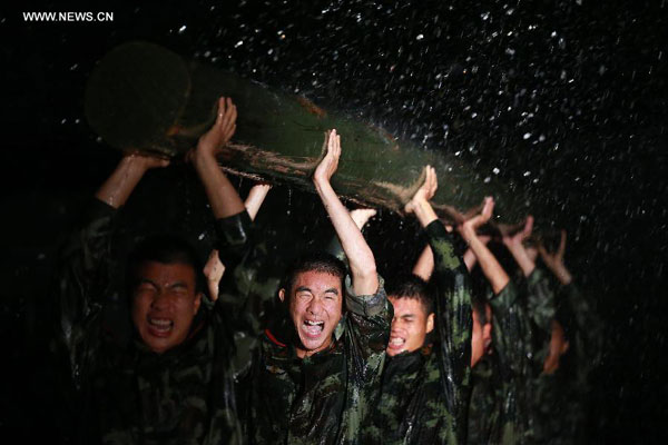 Cobra Storm Troops hold drill in Guilin, S China