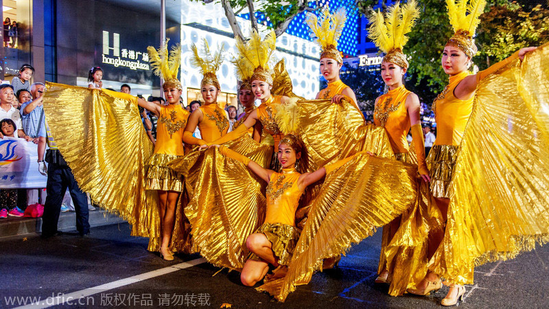 Shanghai Tourism Festival opens with razzle-dazzle