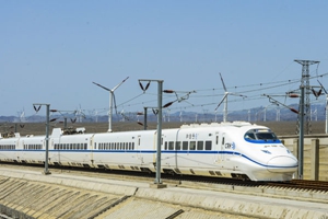 Xinjiang's first high-speed railway to start operation