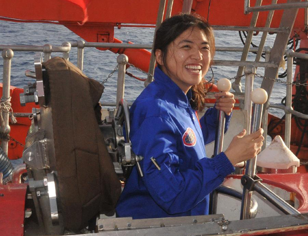 Woman pilot of deep-sea submersible shares her story
