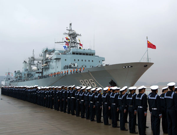 New navy escort fleet leave for Gulf of Aden