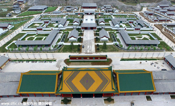 Old Summer Palace may sue over controversial replica