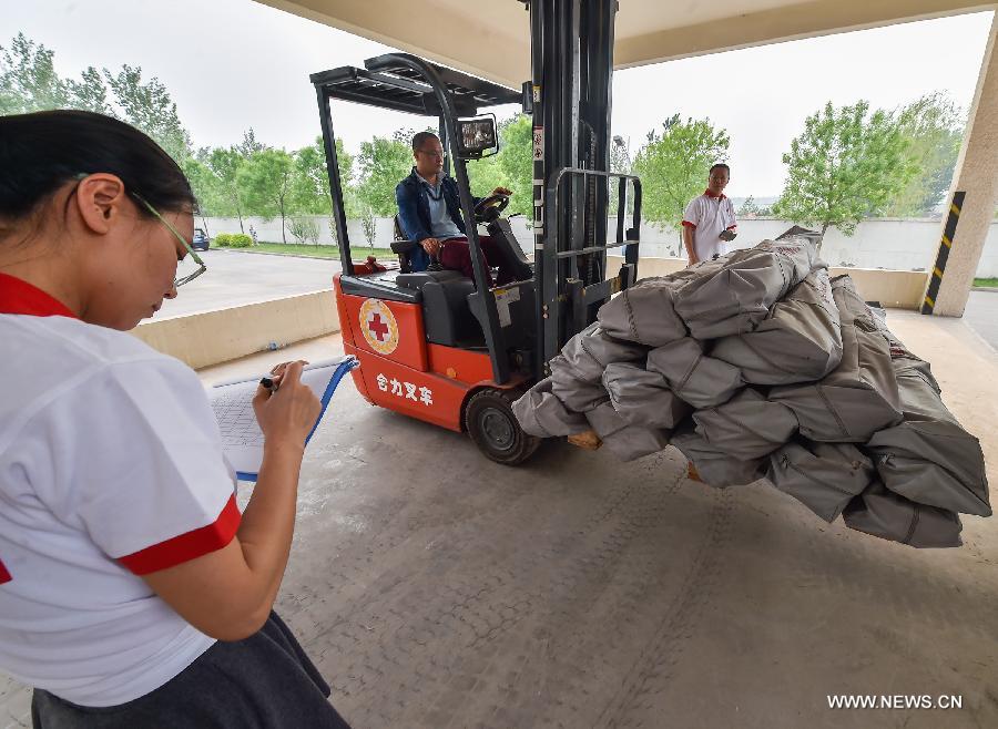 Red Cross Society of China delivers relief supplies to Nepal