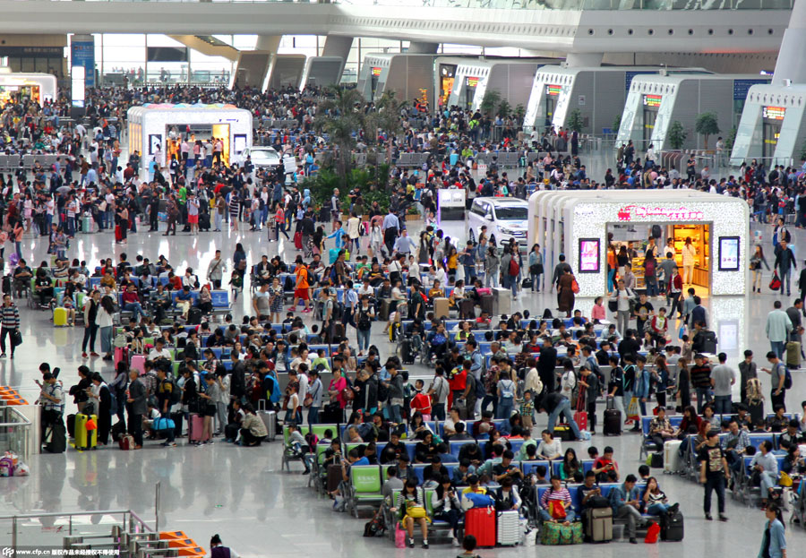 Travel rush around China as National Day holidays end