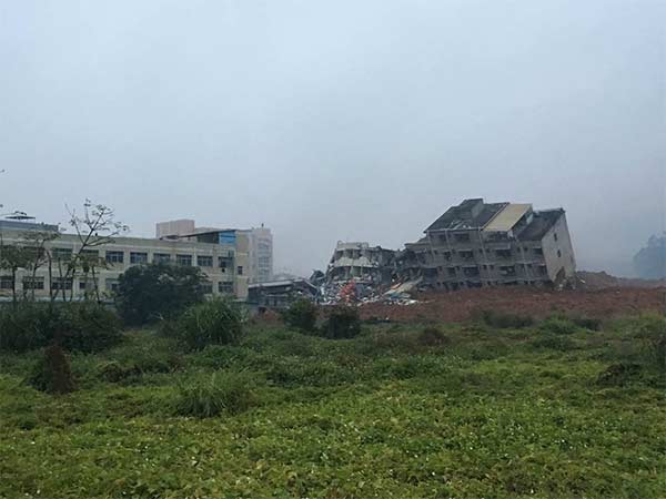 Rescue work underway after fatal landslide hits buildings in Shenzhen