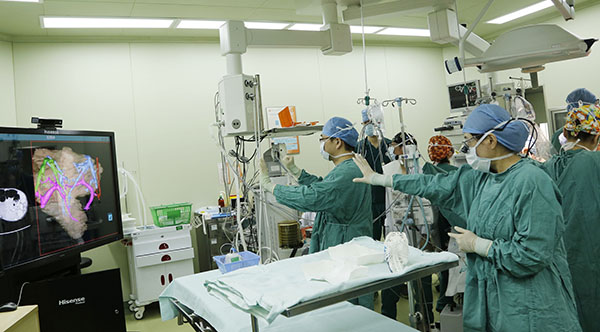 3-D system used for first time in China during conjoined twins' surgery