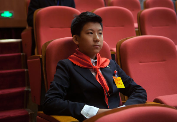 Teen calls for educational reform at political meeting