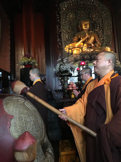 Monks in Beijing pray for the victims of Taiwan earthquake