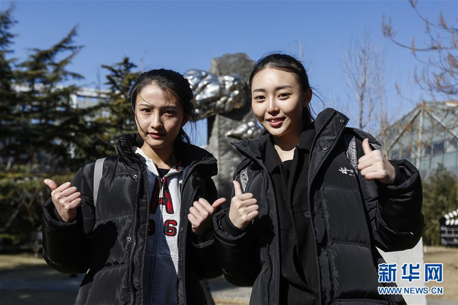 Candidates sit for second round of exam at Beijing Film Academy