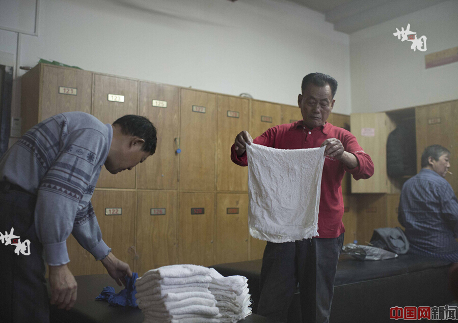 Disappearing bathhouses in Shanghai