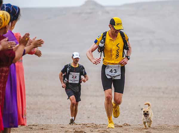 Missing dog leaves desert athlete heartbroken