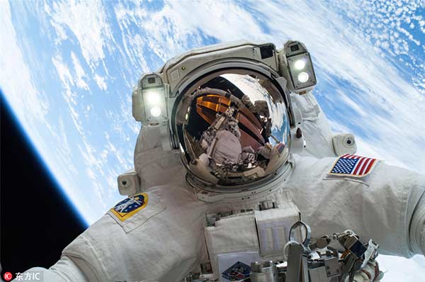 Spotlight: Astronauts reveal life in space