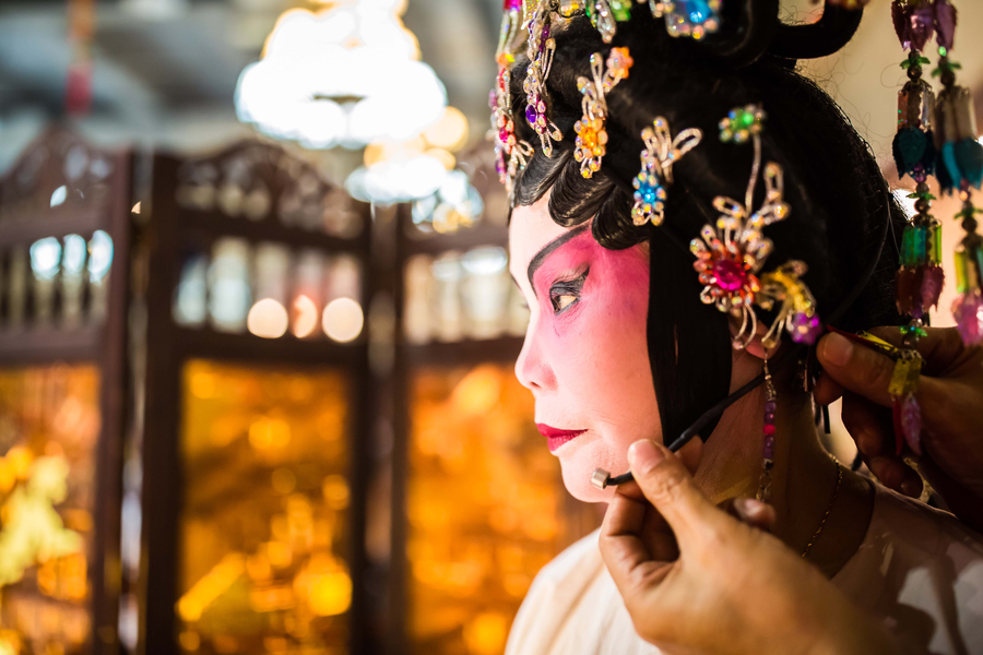 Teahouse offers a taste of Cantonese Opera