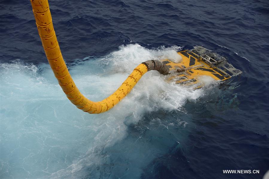 Chinese scientists probe unexplored Pacific seamount