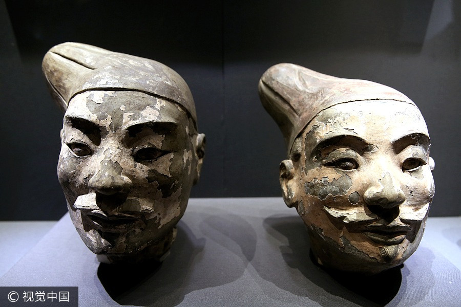 Ceramic painted cultural relics on display in Xi'an