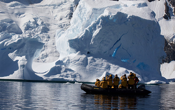 Chinese tourists to Antarctica up 40 times within nine years