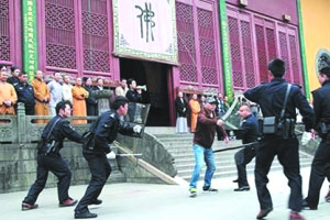Xinjiang police boost anti-terror tactics