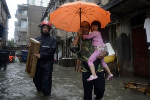 Typhoon Fung-Wong plays havoc in East China