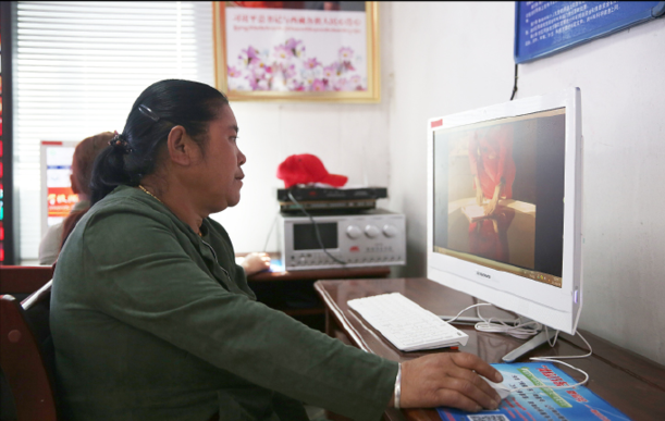 Digital network helps Tibetan town stay in touch