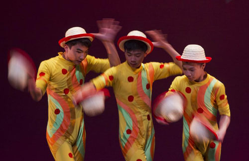 Chinese youth showcase talents in Toronto