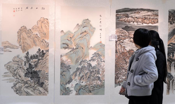 Paintings, calligraphies displayed in China's Changchun