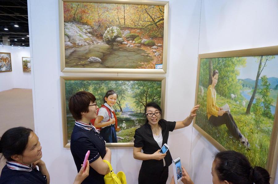 DPRK paintings displayed in Hangzhou