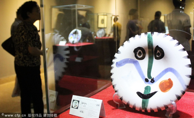 Picasso's authentic ceramics artworks displayed in Shandong