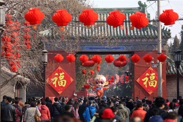 A guide for Year of the Rooster temple fairs in Beijing