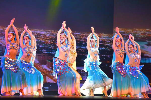 Chinese arts group performs electrifying show in Namibia