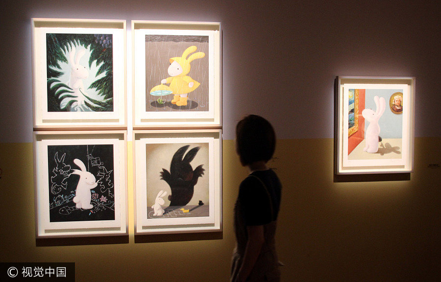 Taiwan artist's rabbit artwork on display in Suzhou