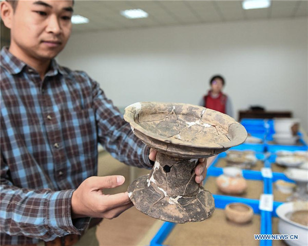 Chinese archaeologists discover cave-dwelling agrarian society