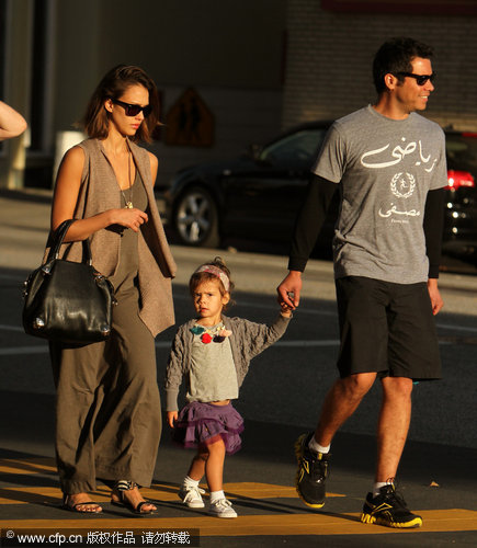 Jessica Alba and family out shopping in Brentwood