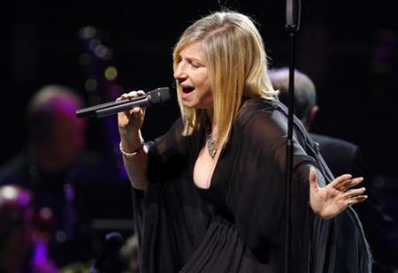 Barbra Streisand to sing on Grammy stage