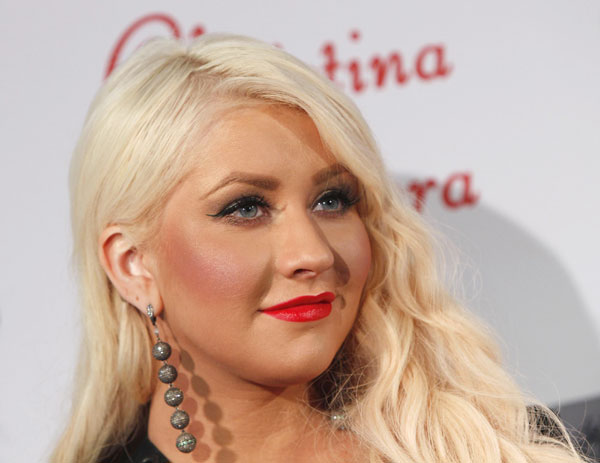 Aguilera promotes her new perfume collection