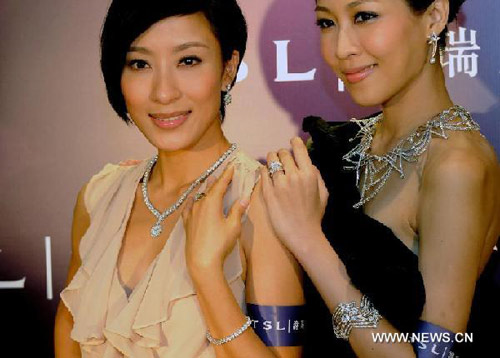 HK actresses present Tse Sui Luen's jewelry