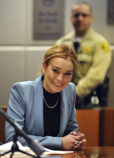 Lohan comeback forges ahead with Liz Taylor role