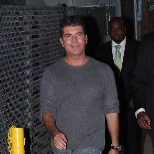 Simon Cowell is dating Carmen Electra