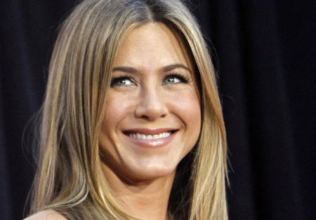 Aniston, Moore to direct films on breast cancer