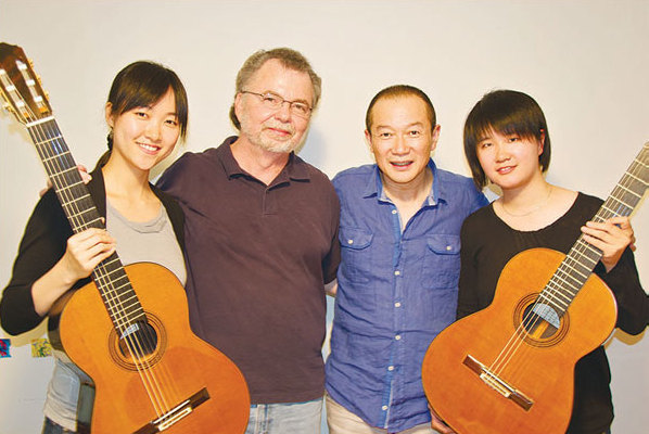 Guitarists give Chinese music unexpected treatment