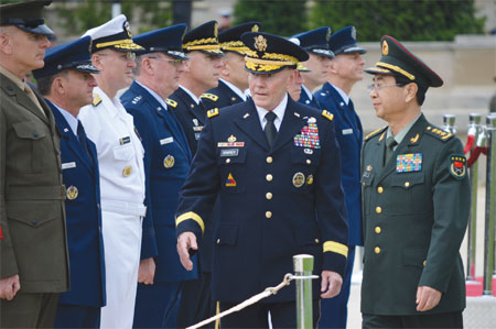 China's top brass visits US military