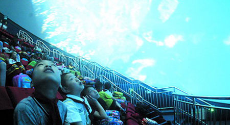 Asia Film Expo in Guangdong offer movie buffs chance to experience IMAX screens