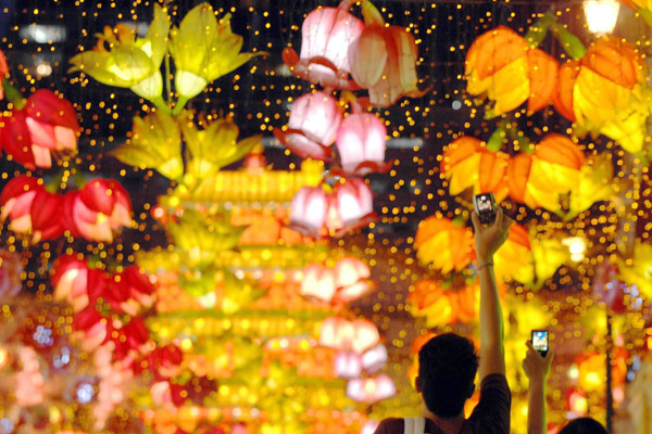 Festive Macao ahead of Mid-Autumn Day